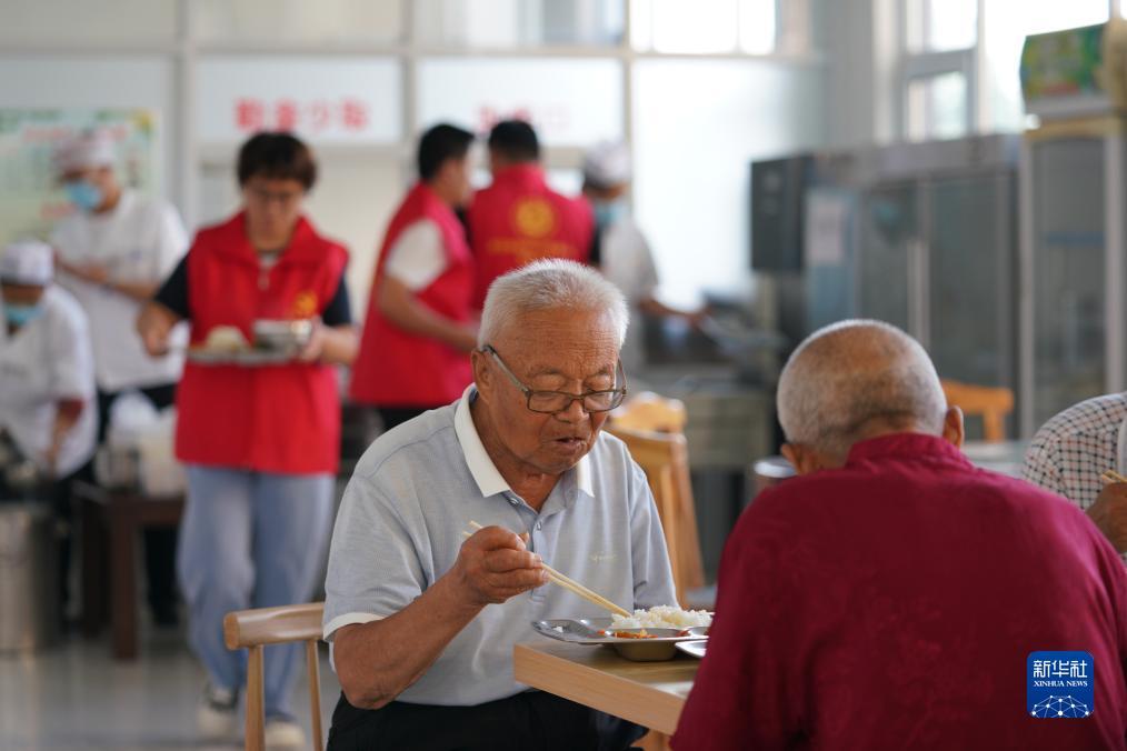 805棋牌